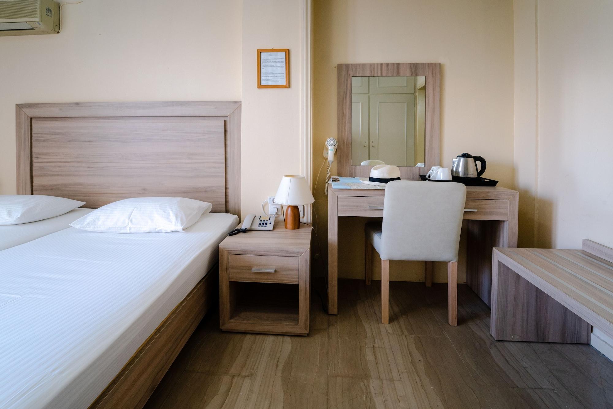 Hotel Summery