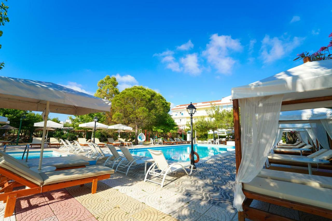 Hotel Summery