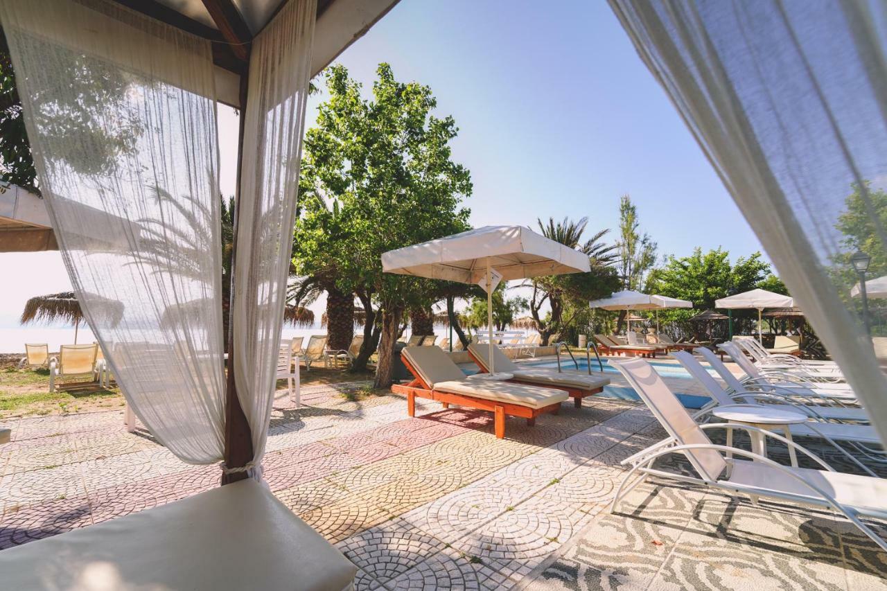 Summery Otel Lixouri