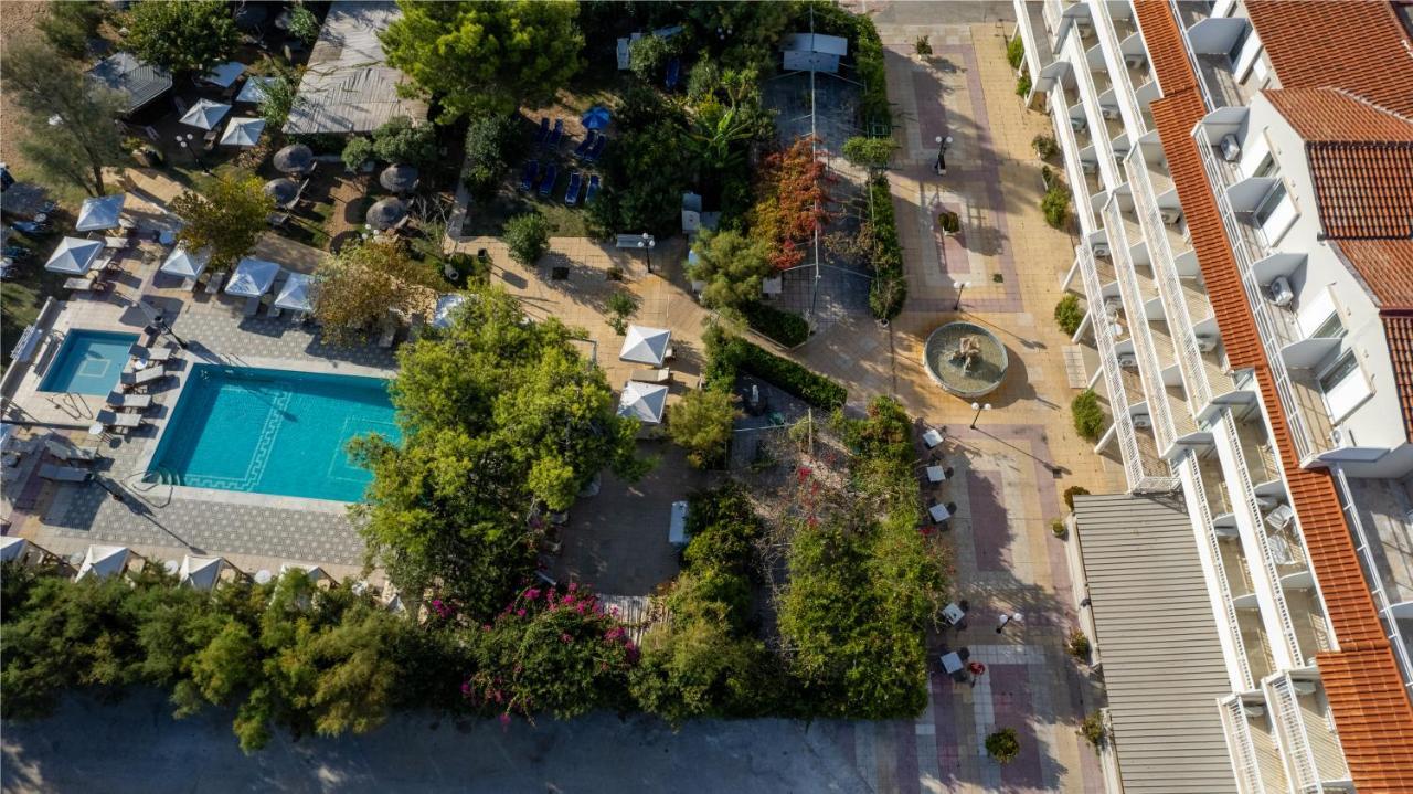 Summery Hotel